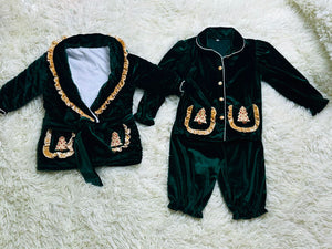 Girls Green with gold velvet dressing gown & pj set