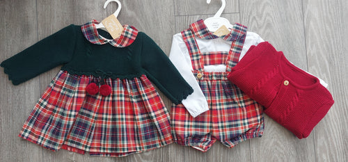 526.3 Green knit top, tartan girls dress