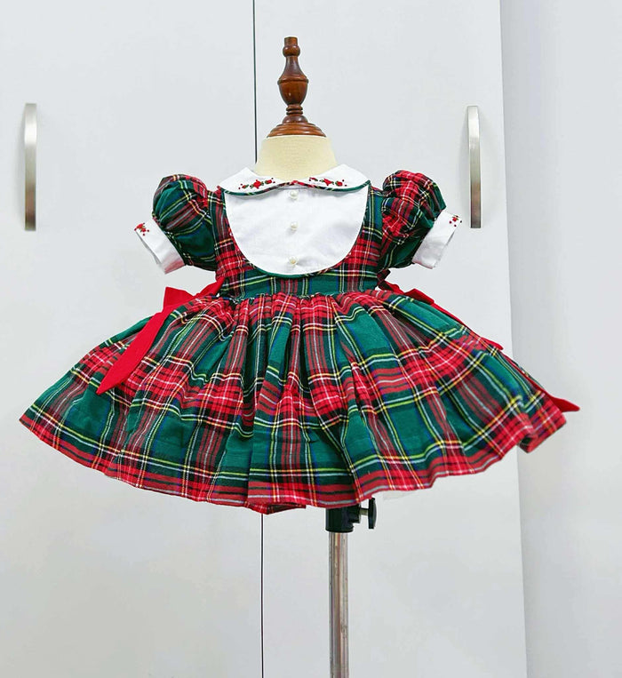 Preorder girls tartan Classic dress (delivery in October