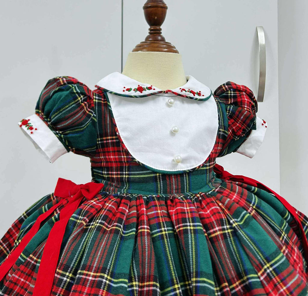 Tartan classic dress ( September deilvery)