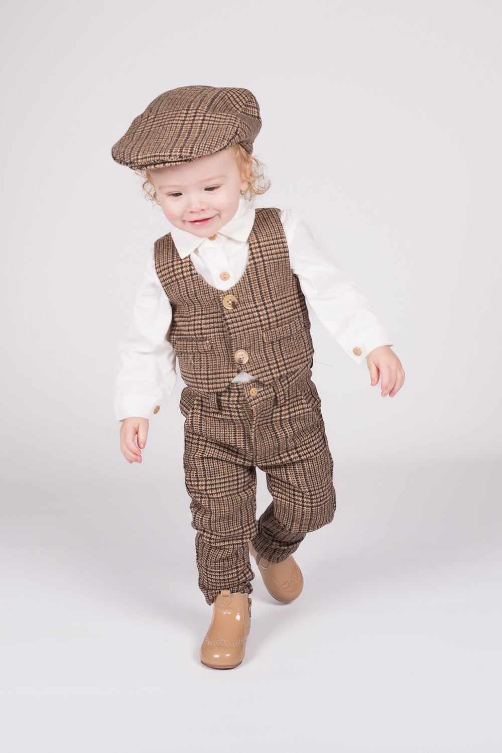 Boys 5 piece tweed set (including hat) 2 week wait