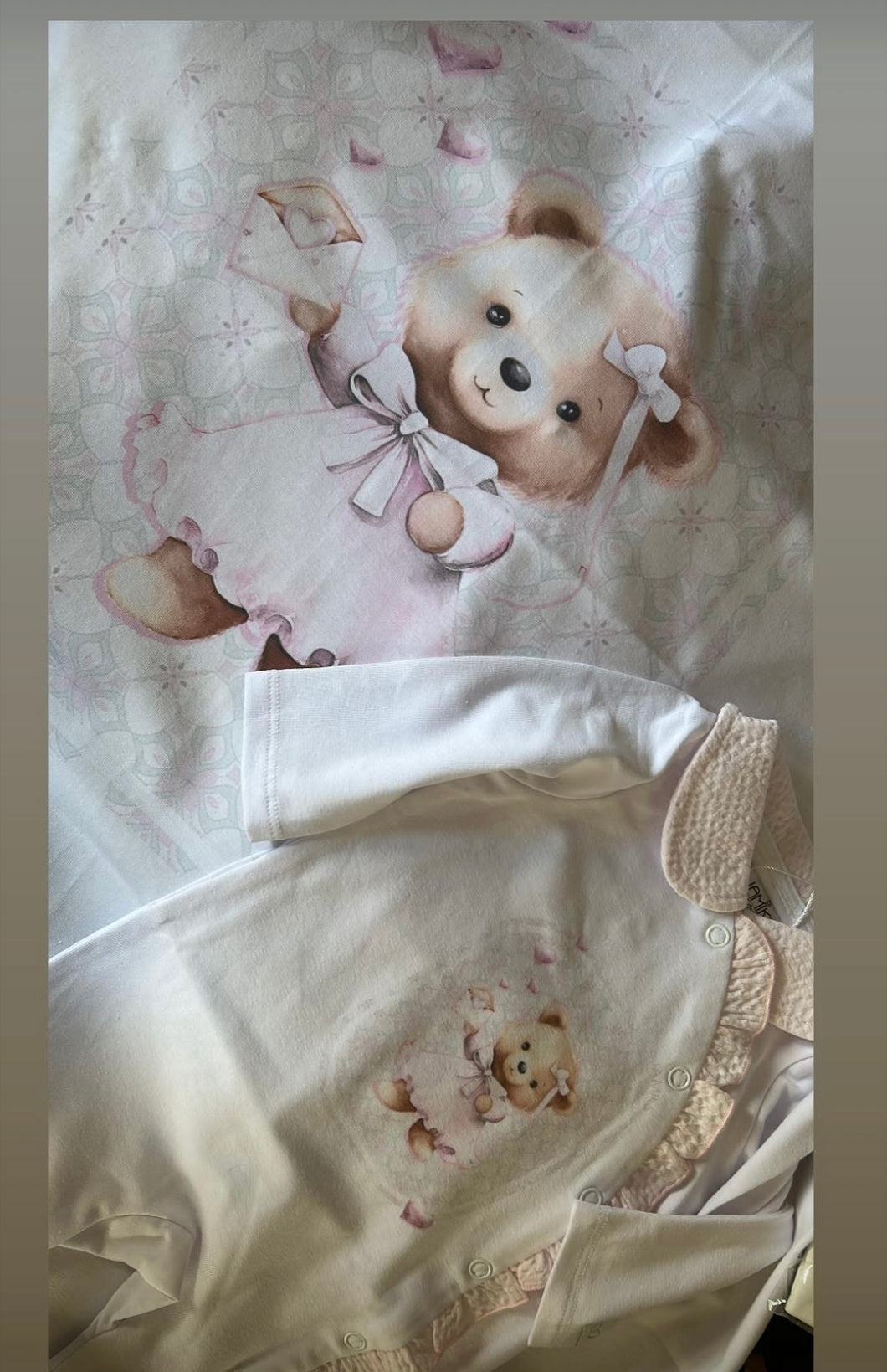 Girls Teddy babygrow&blanket set