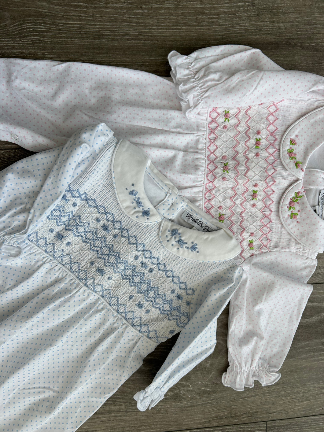 Blue dot handsmock baby grow