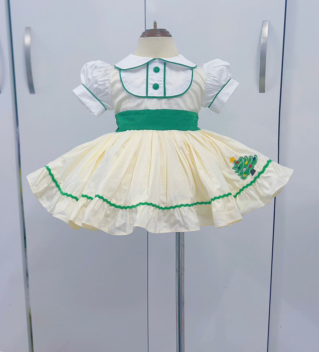 Cream with Green Christmas classic / October delivery