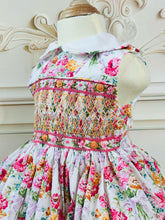 Load image into Gallery viewer, Girls sleeveless Floral smock