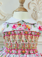 Load image into Gallery viewer, Girls sleeveless Floral smock